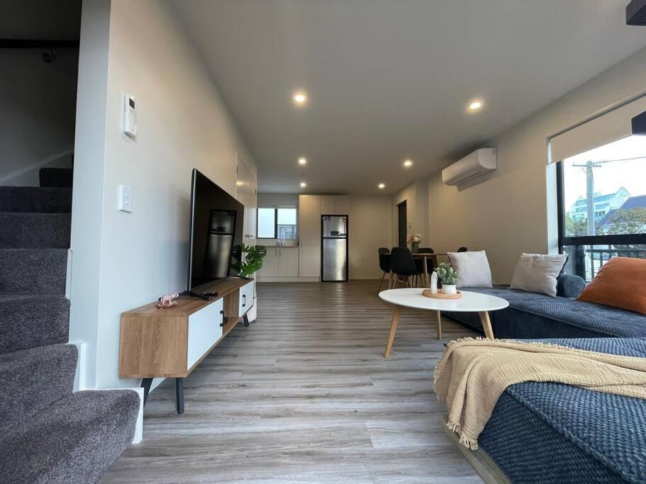 Cbd Luxury Parkside Living 2 Bedroom With Parking 크라이스트처치 외부 사진